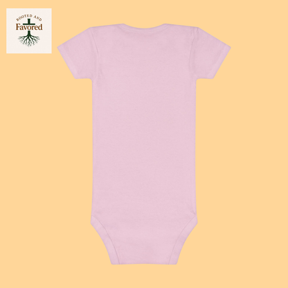 Adorable Baby Onesie with Heart Design, Perfect for Baby Showers, Valentine's Day Gift, Cute Infant Outfit, Baby Apparel, Toddler Clothes